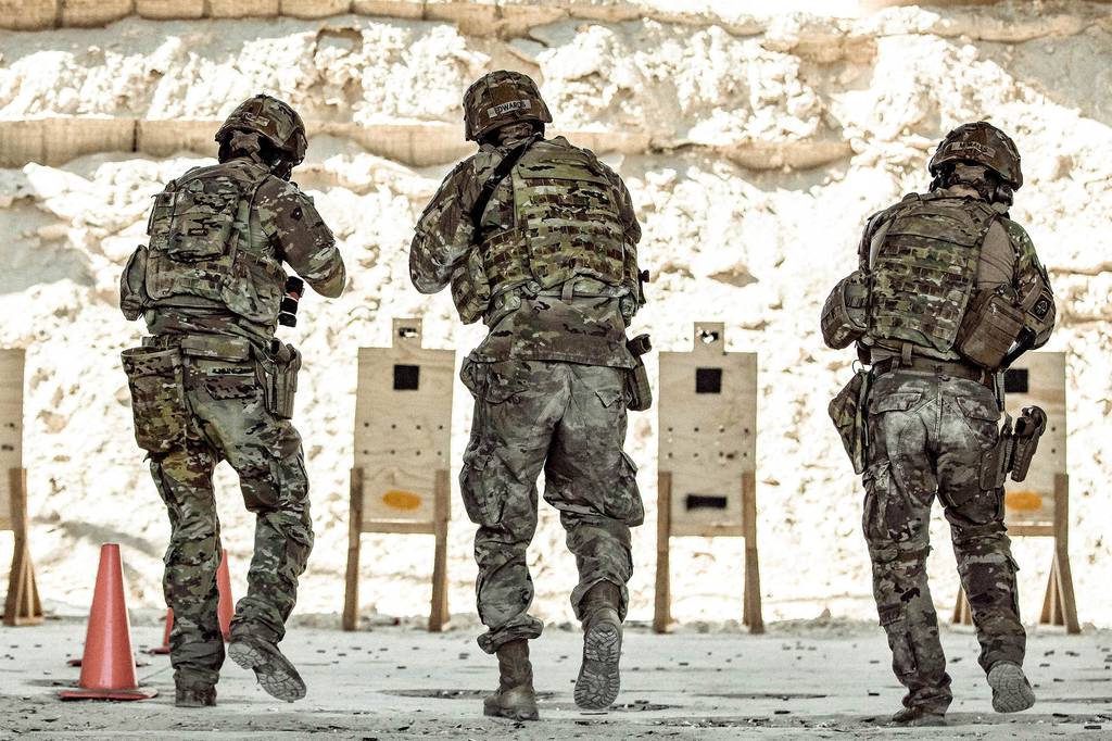 U.S. Army soldiers perform firing drills at a range on Al Asad Air Base, Iraq, Aug. 5, 2020.
