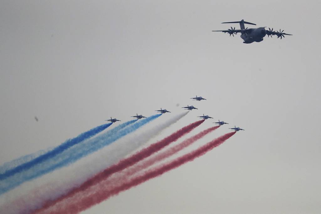 kompromis hævn dyr French fighter jets stage flyover over New York harbor for WWI anniversary