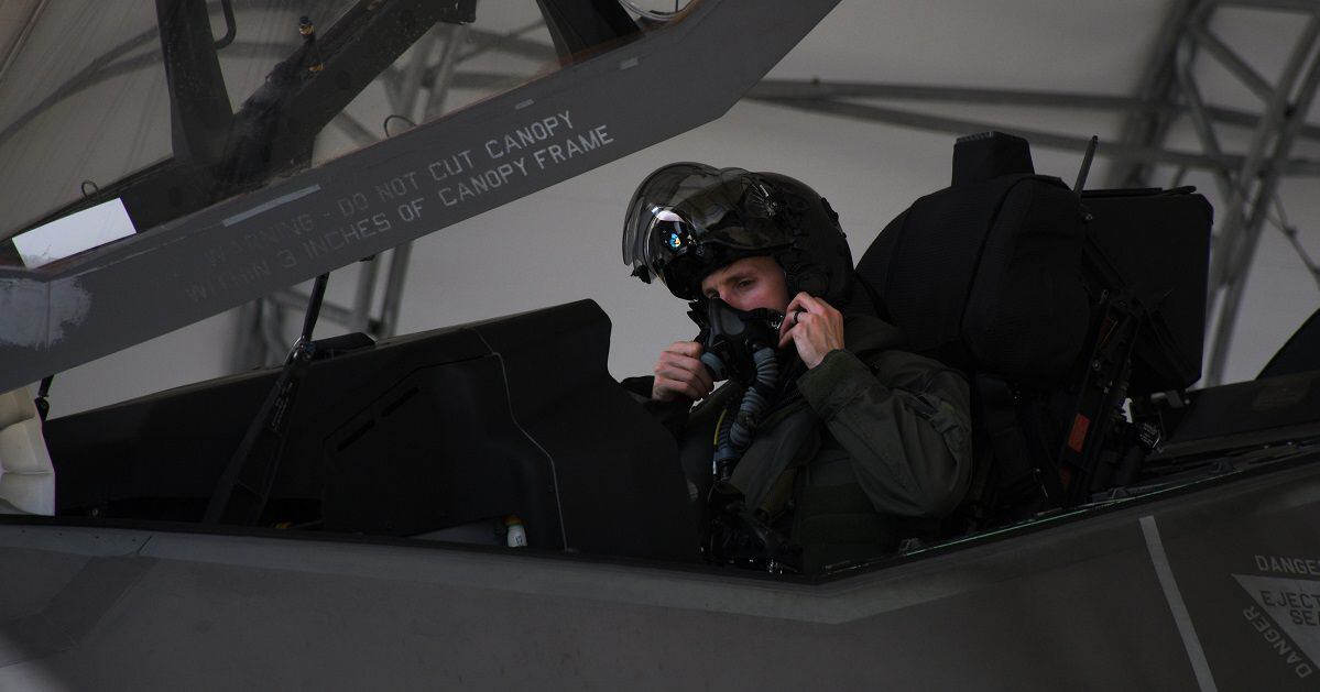 How Hard Is It To Become An Air Force Pilot?