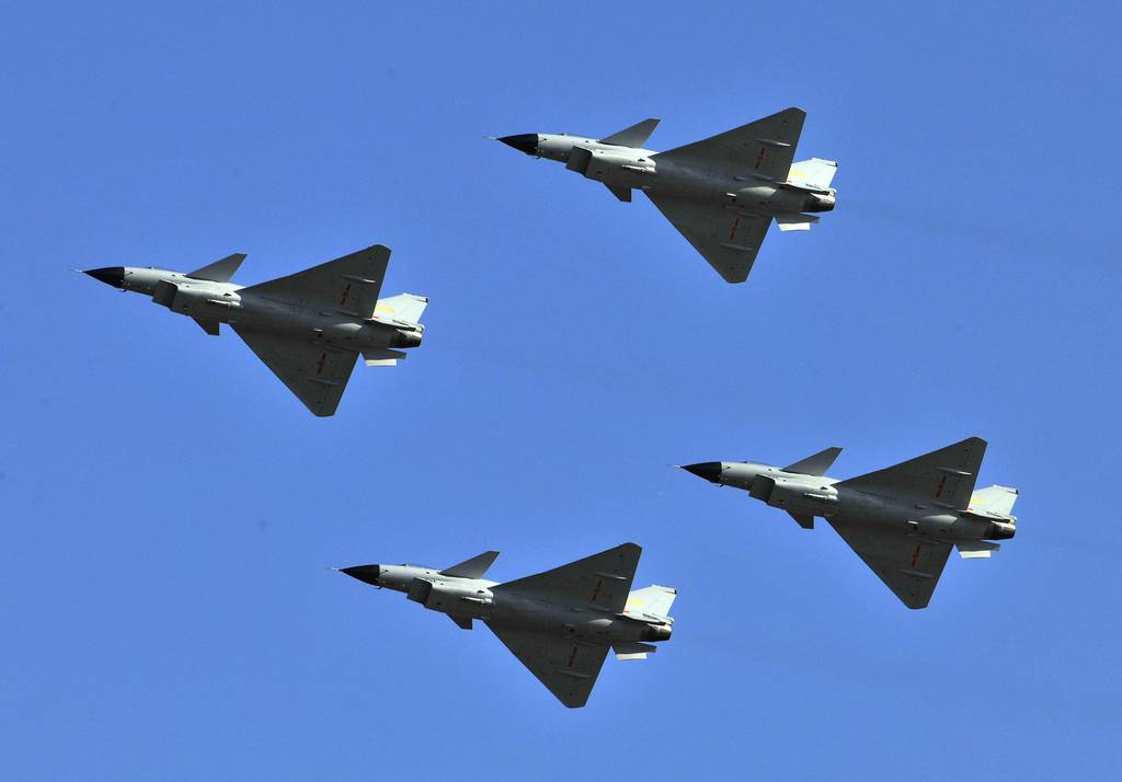 中国将向台湾派遣数十架战斗机和轰炸机
