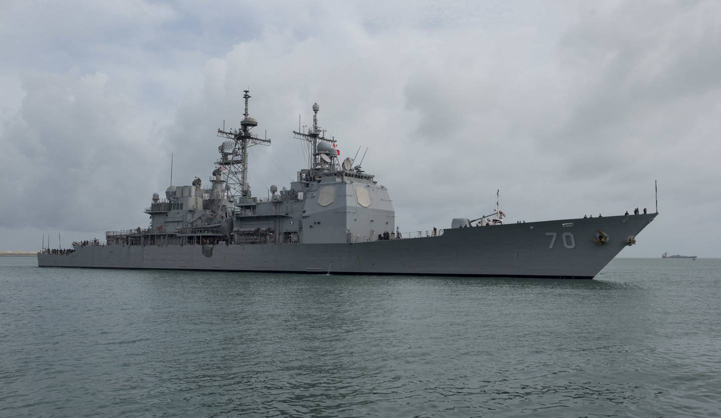 The Ticonderoga-class guided-missile cruiser USS Lake Erie (CG 70) arrived in Colombo, Sri Lanka, June 11, 2017,
