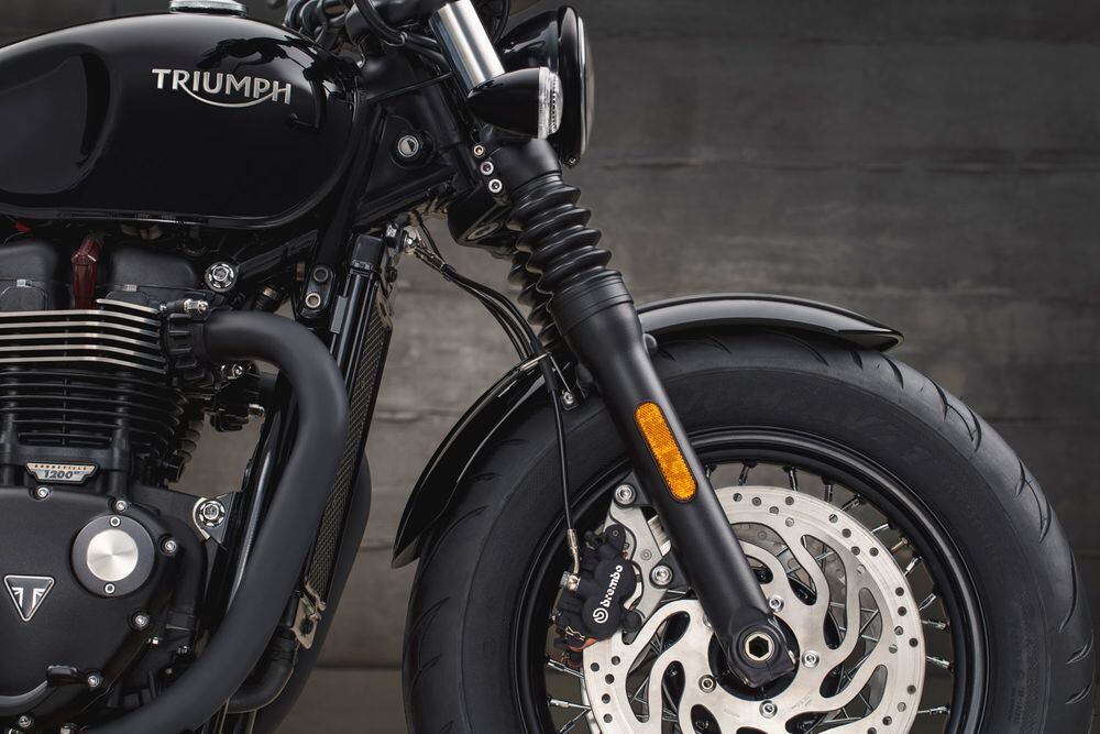 Triumph bonneville bobber black 2018 new arrivals