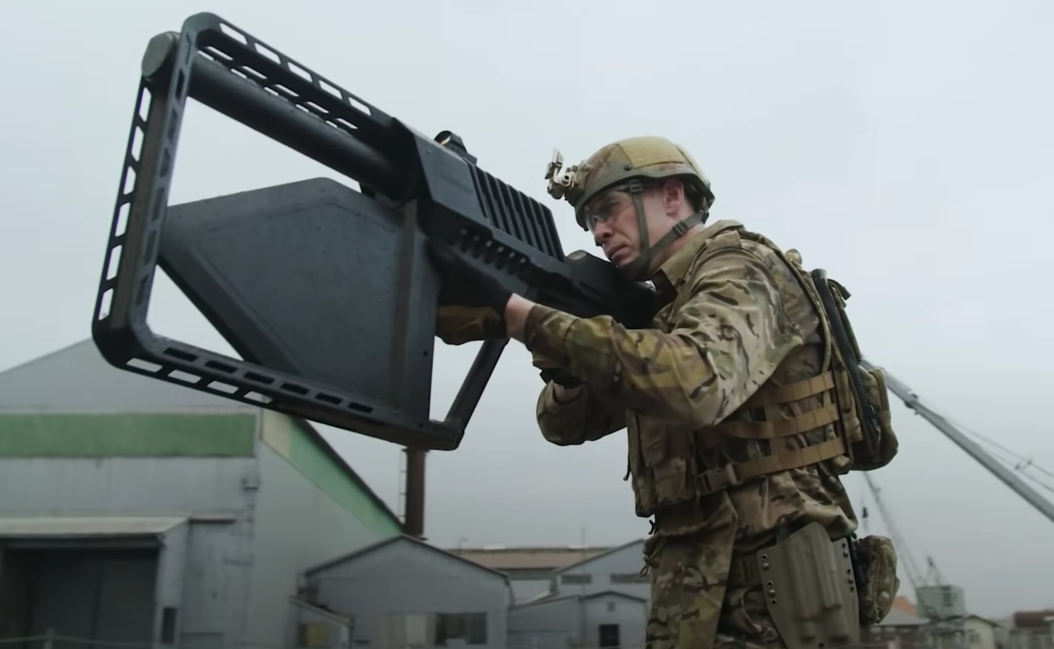 hundrede Erobrer støn This enormous drone gun can pluck UAVs right out of the sky