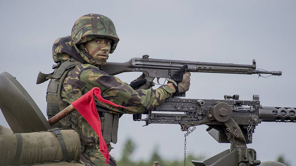 The Portuguese army is ditching the G3 and getting a US spec ops
