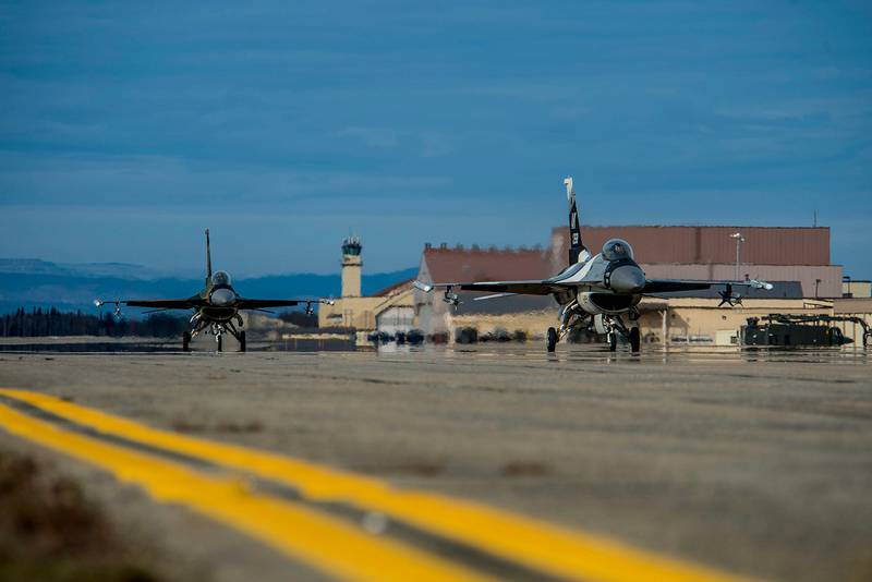 F- 16 Eielson Air Force Base