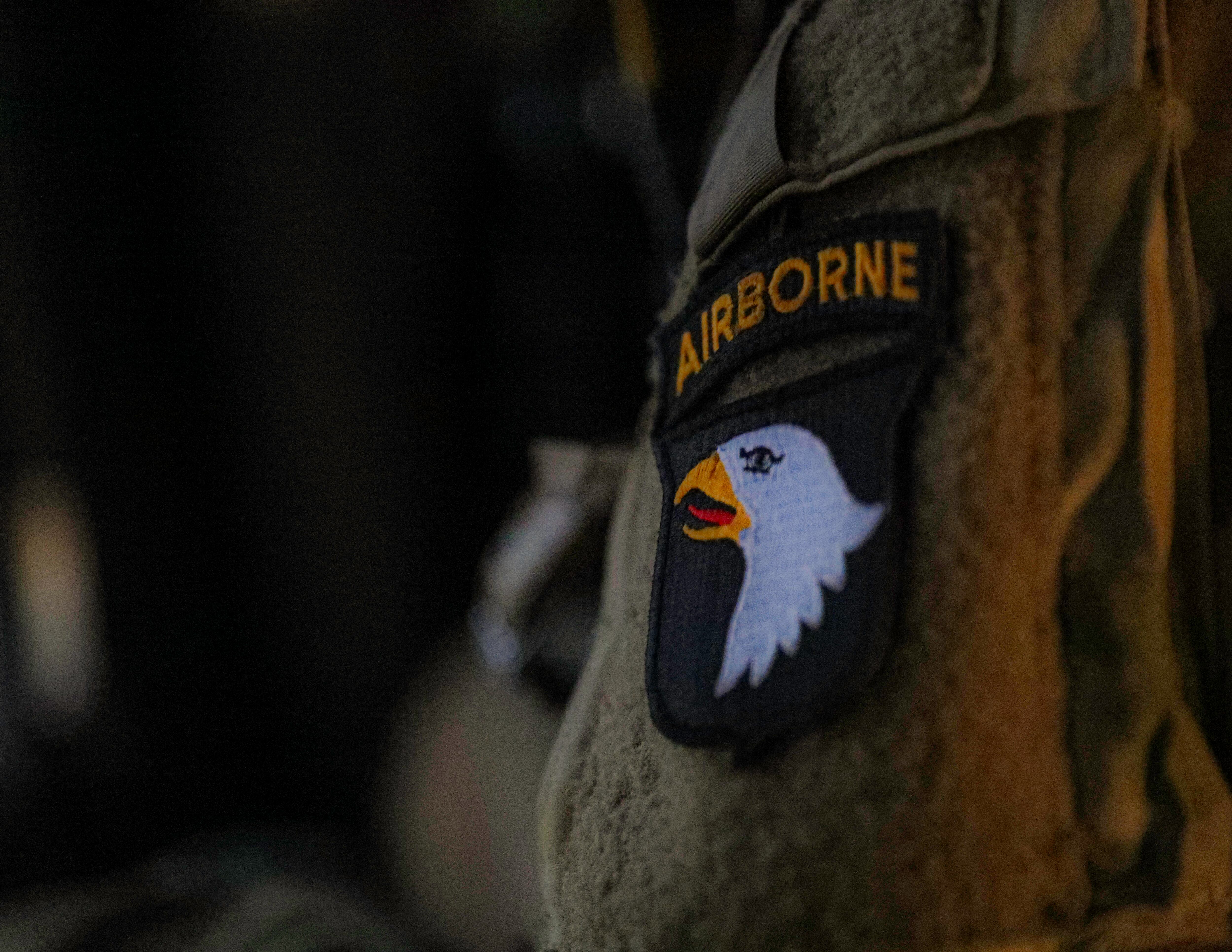 101st Airborne: The Screaming Eagles in World War II eBook : Bando, Mark