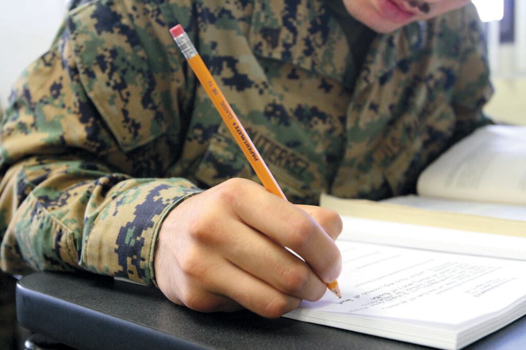 Lawmakers ask for DOD data on troops’ tuition assistance problems