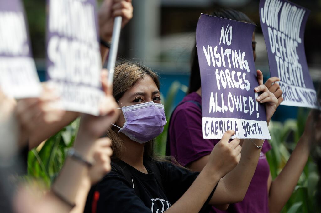 US rejects China maritime claims in South China Sea