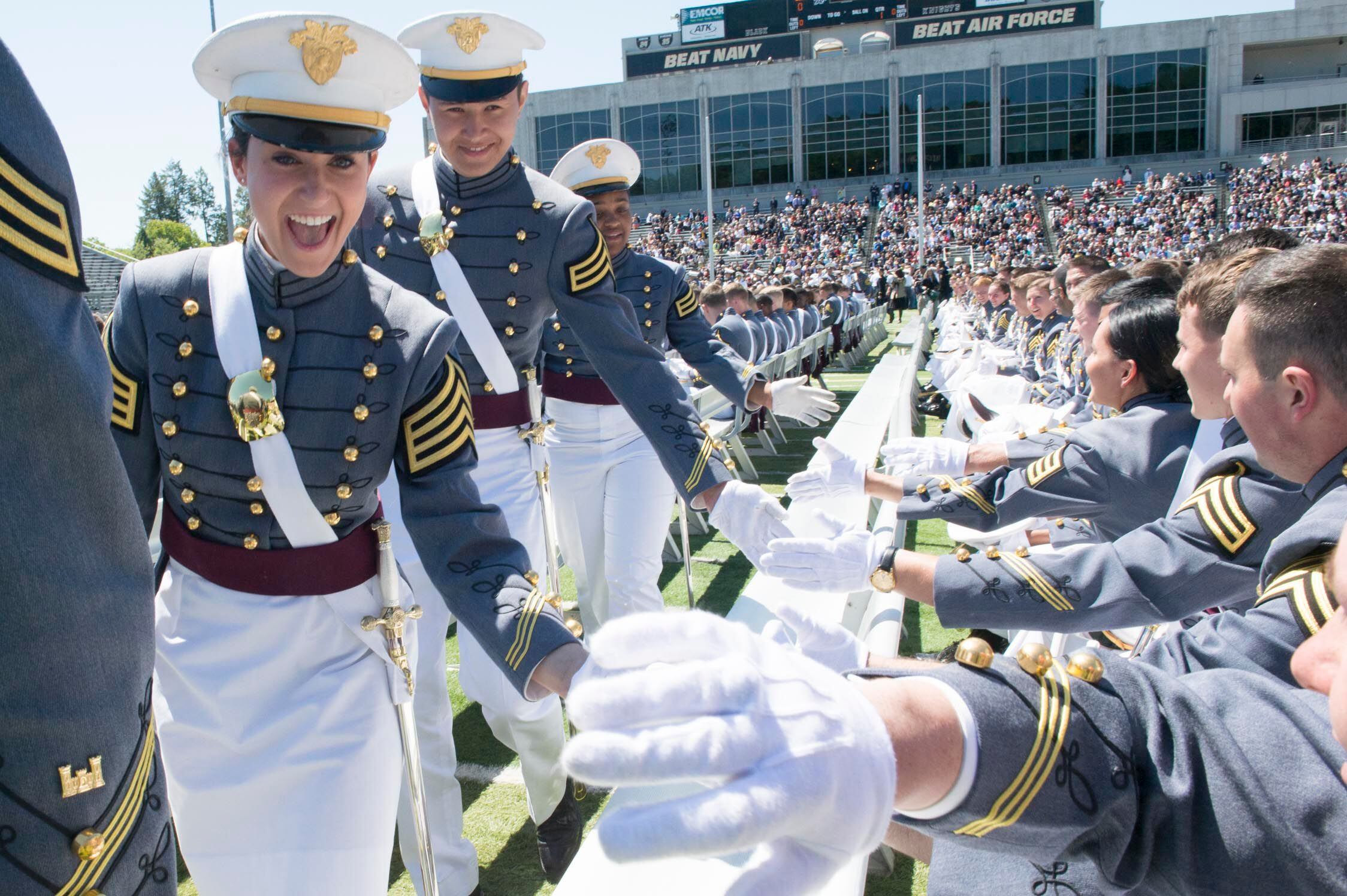 at-west-point-millennial-cadets-say-rigid-military-career-tracks-are-outdated